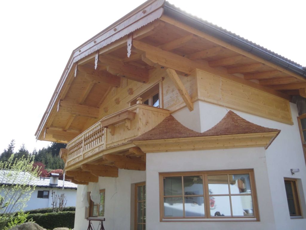 Dachstuhl und Fassade in Oberndorf