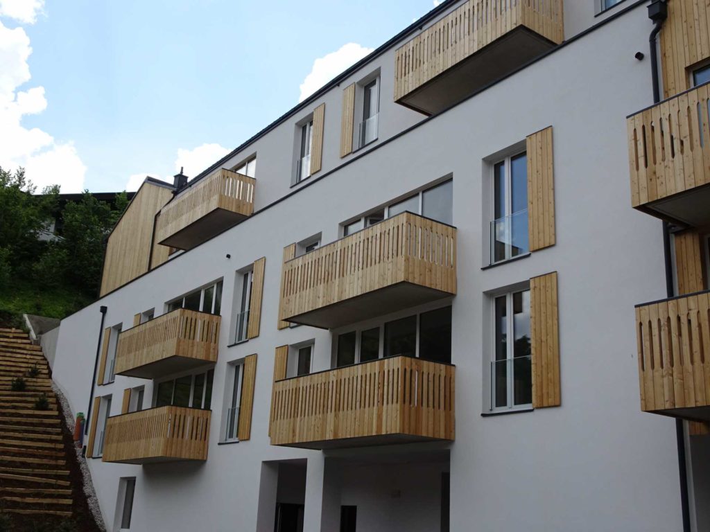 Dachkonstruktion, Balkone und Fassade in Fieberbrunn